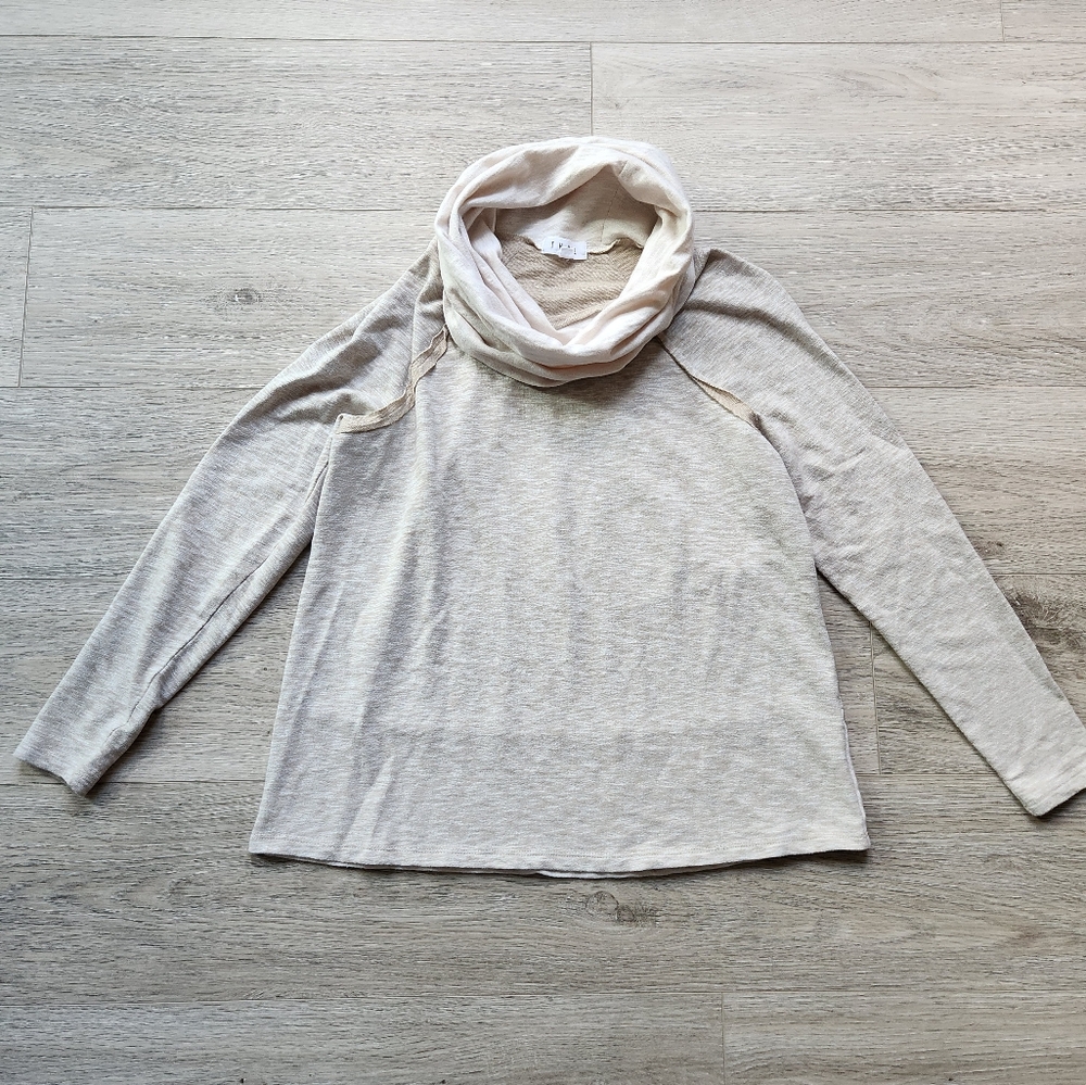 THML Cream Green Shirt Womens Xs Cocoon Cowl Neck Long Sleeve Heathered Cozy